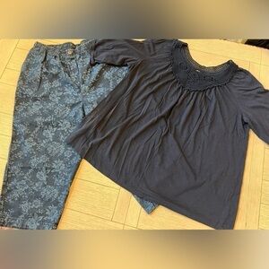 Woman within denim on denim‎ floral print pants & Ellos top combo. 100% cotton.